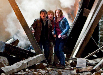 Кадр из фильма: Гарри Поттер и дары смерти 2011 | kinopoisk.ru