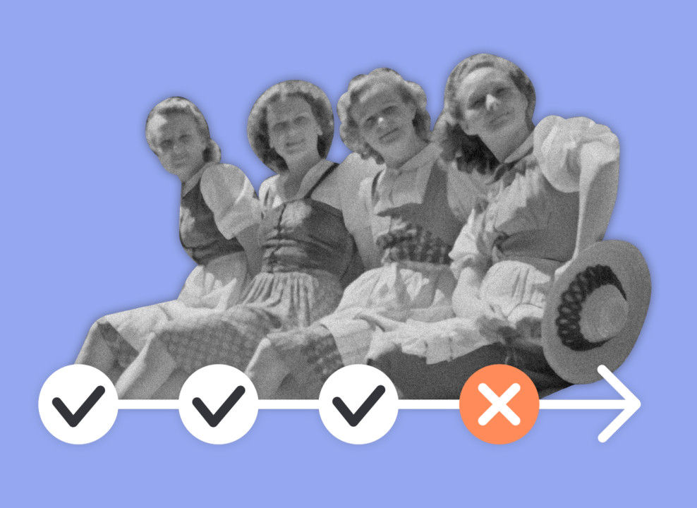 На картинке: четыре женщины, линия с тремя галочками и одним крестиком. Коллаж Насти Железняк для НЭН