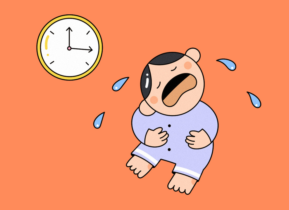 На картинке: часы показывают 12:16, ребенок плачет. Иллюстрация Насти Железняк для НЭН