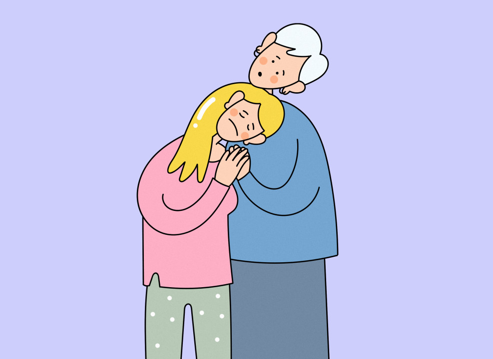 На картинке: женщина постарше обнимает женщину помладше. Иллюстрация Насти Железняк для НЭН