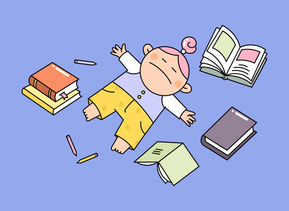 Ребенок лежит среди учебников и тетрадей. Иллюстрация Лизы Стрельцовой для НЭН
