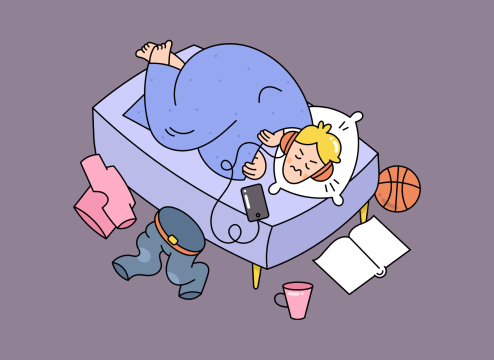Подросток лежит на кровати и слушает музыку. Иллюстрация Лизы Стрельцовой для НЭН 