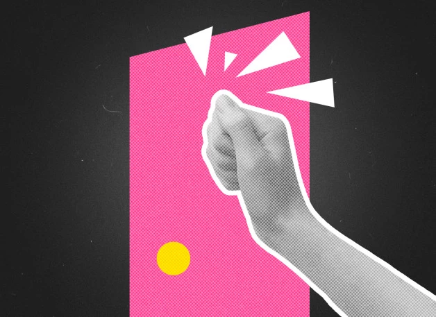 Женщина съехала из съемной квартиры и оставила там сына-подростка более чем на год