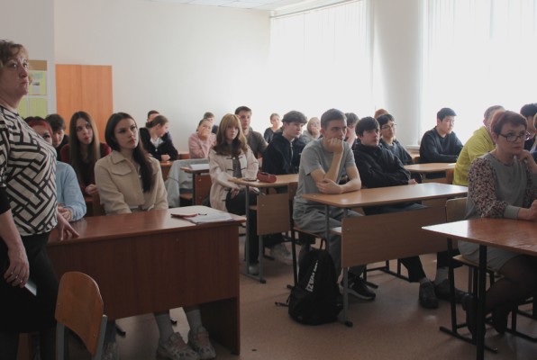 Родители жалуются, что их детей не берут в старшие классы