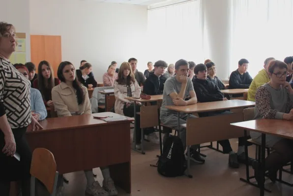 Родители жалуются, что их детей не берут в старшие классы
