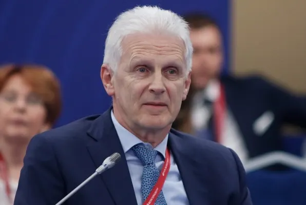 Слишком много стобалльников: Фурсенко предложил усложнить ЕГЭ и сократить число олимпиад