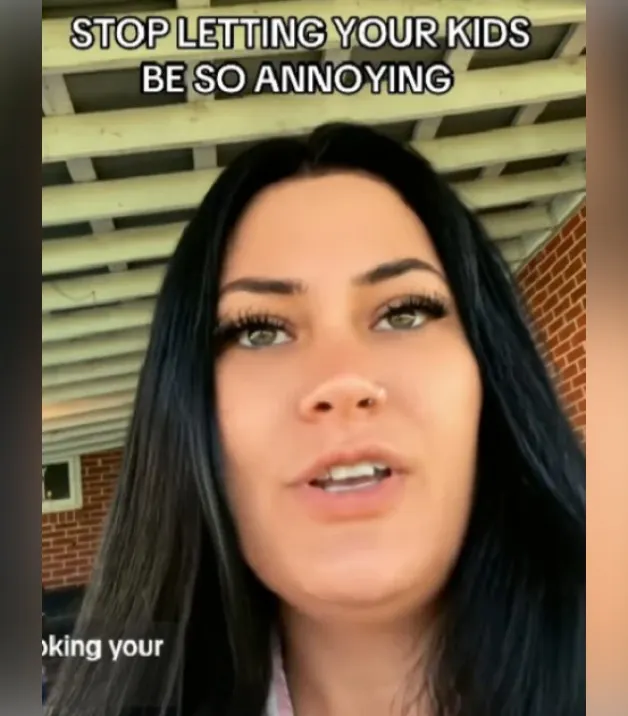 «Перестаньте позволять детям сводить других взрослых с ума»: в TikTok спорят, что детям можно прощать просто потому, что они дети