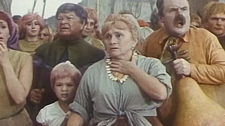 Кадр из фильма «Чиполлино»