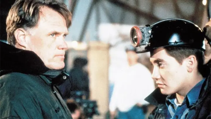 Кадр из фильма «Октябрьское небо»