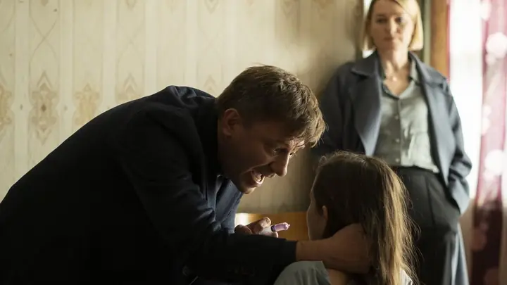 Кадр из сериала «Шестнадцать+»